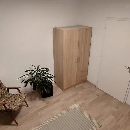 Tomacevo Retreat Hiša za goste